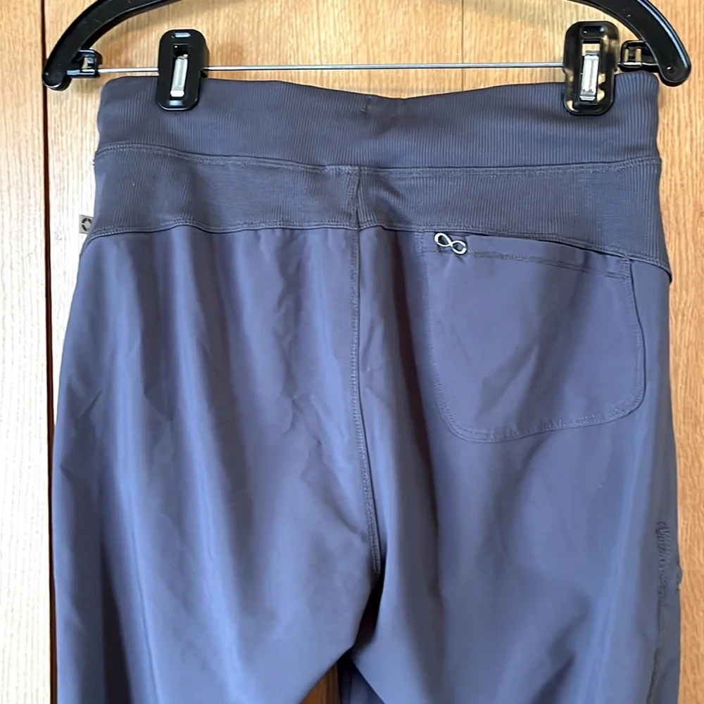 Cherokee Infinity M pull on nursing scrub pants drawstring waist ankles gray EUC